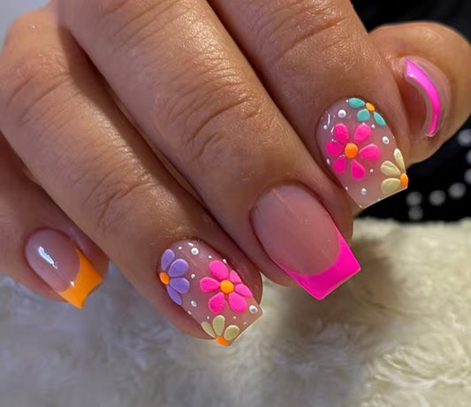 Cute Flower French Tip Short Press On Nails